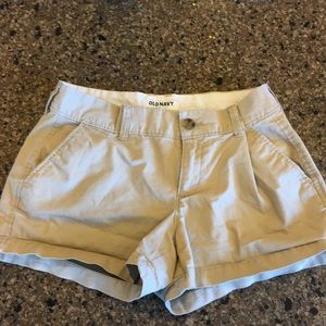 Cute Old Navy Women’s Khaki Shorts